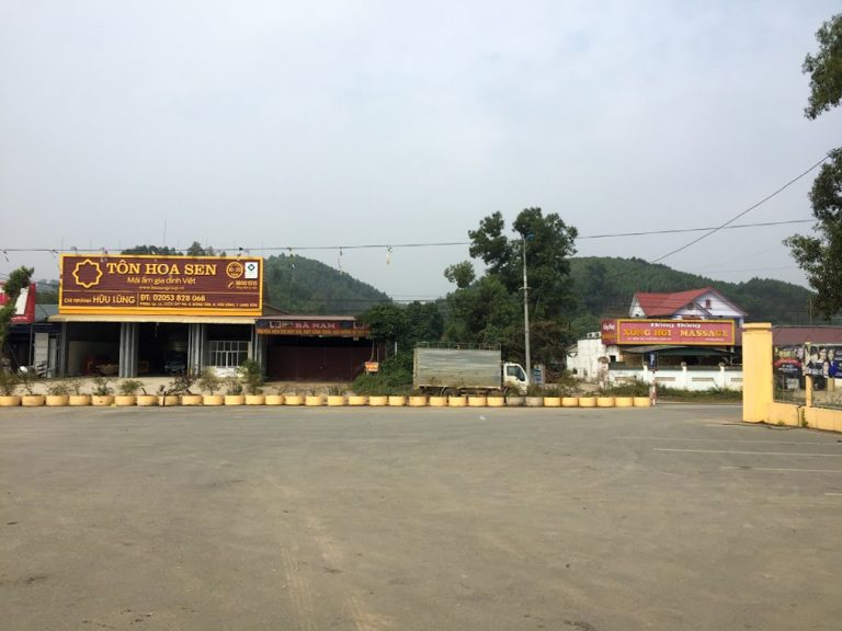 The service station on the Vietnamese side on the Nanning to Hanoi by bus border crossing route.