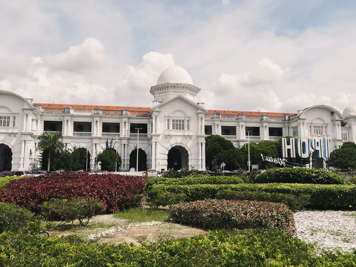 Ipoh Railway Station is a great example of colonial architecture in Ipoh, Malaysia.